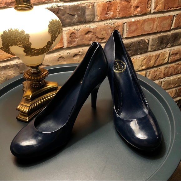 Jessica Simpson Shoes - Navy 3-inch Jessica Simpson Pumps